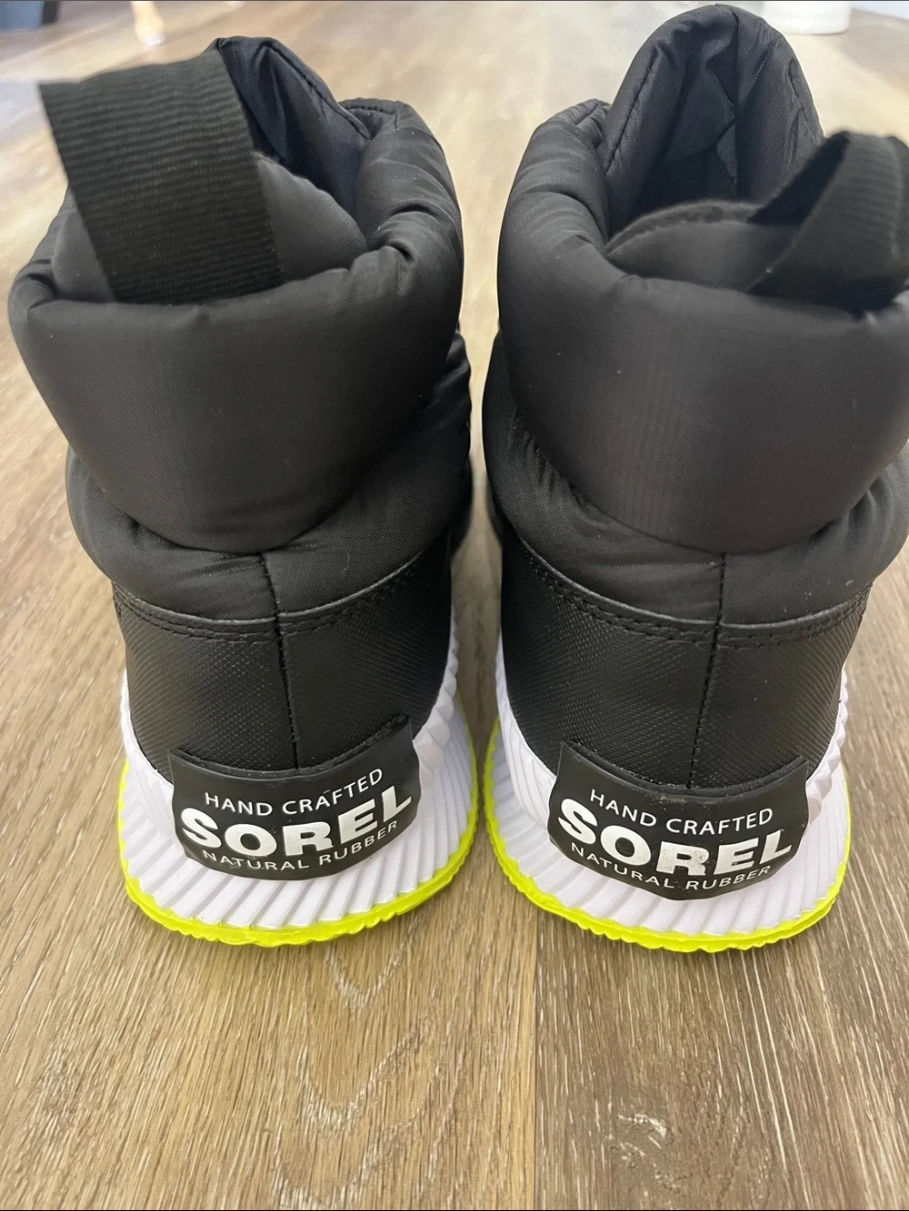 NEW Sorel Women's Out 'N About III Puffy Waterproof Boot Black Zippered Size 9.5